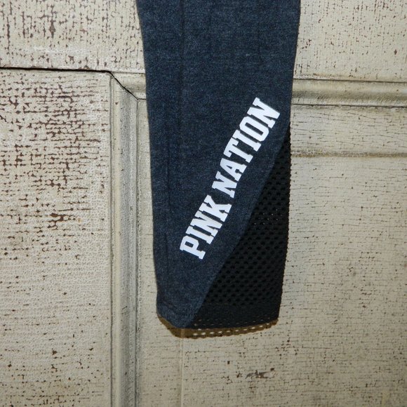 PINK Victoria's Secret Yoga Pink Nation Leggings Size Small (W-31) - Picture 2 of 5